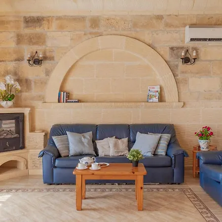 Ta Danjela 4 Bedroom With Private Pool