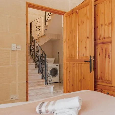 Ta Danjela Villa Sleeps 8 With Pool * Xagħra