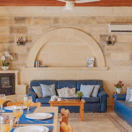 Ta Danjela Villa Sleeps 8 With Pool