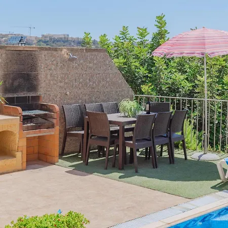 Ta Danjela Villa Sleeps 8 With Pool Villa